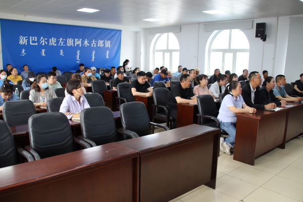 呼倫貝爾市農(nóng)牧技術(shù)推廣中心深入基層開展畜牧生產(chǎn)技術(shù)推廣服務(wù)